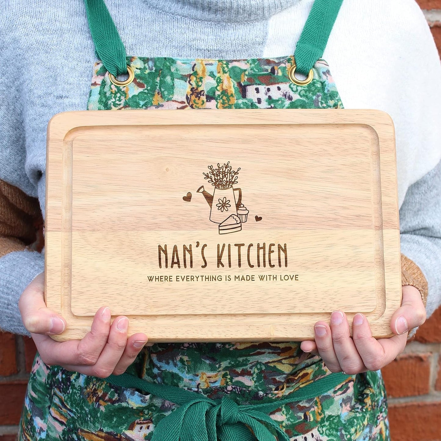 Personalized Nan's Kitchen Cutting Board: Engraved Gift for Cooking Lovers - Nourishment Tapestry